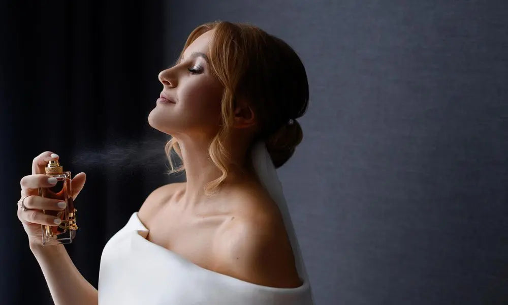 Why does the scent of perfume spread in the air