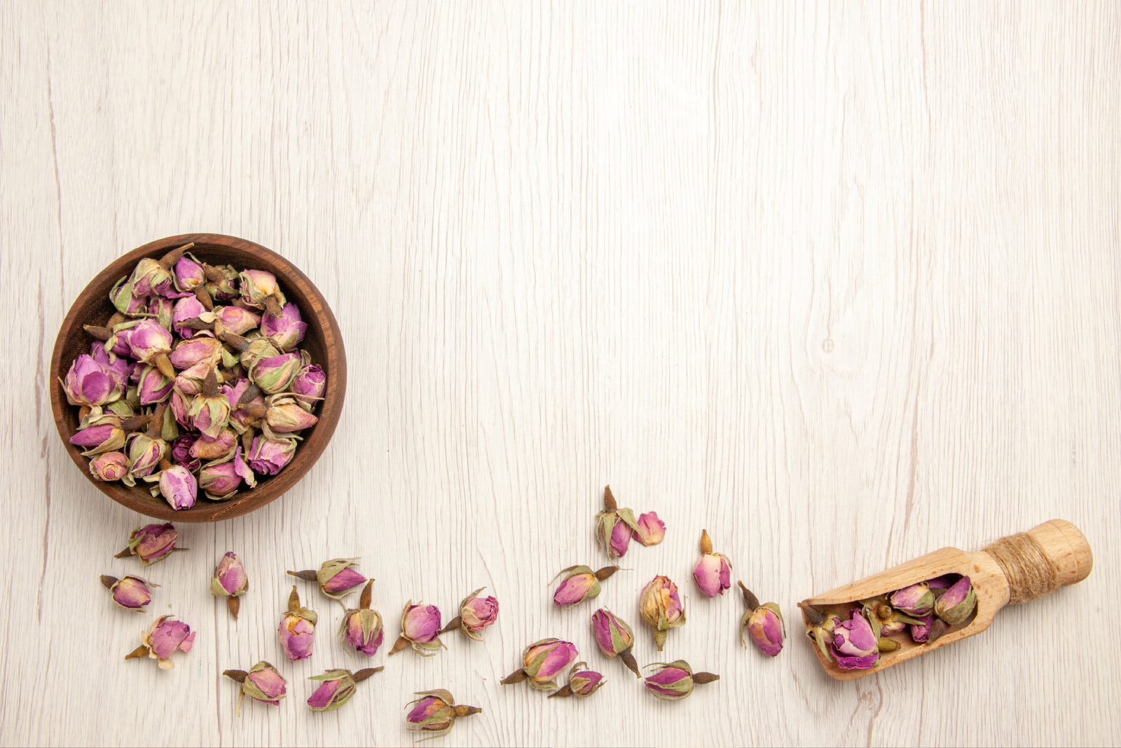 benefits of natural ingredients in perfumes